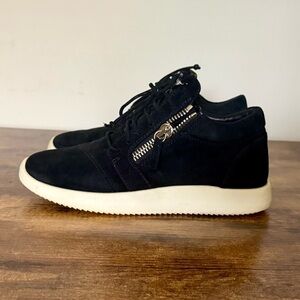 Giuseppe Zanotti Black Suede Double Zip Low-Top Sneakers – Size 38.5